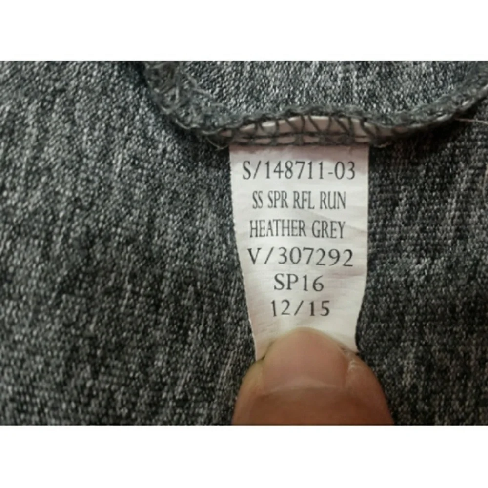 Old Navy Active shirt Gray color Size XXL - Picture 4 of 5